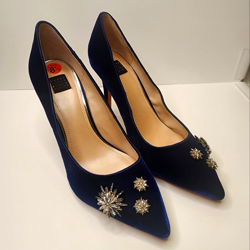 White House Black Market - Olivia Blue Velvet Shoes - NWOT - Size 8.5